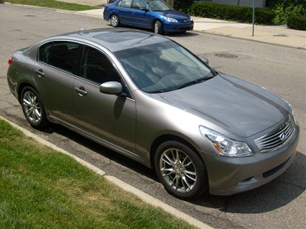 infiniti windshield sunscreen